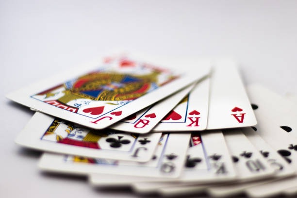 Mobile phone showing hk 4d Sic Bo betting interface